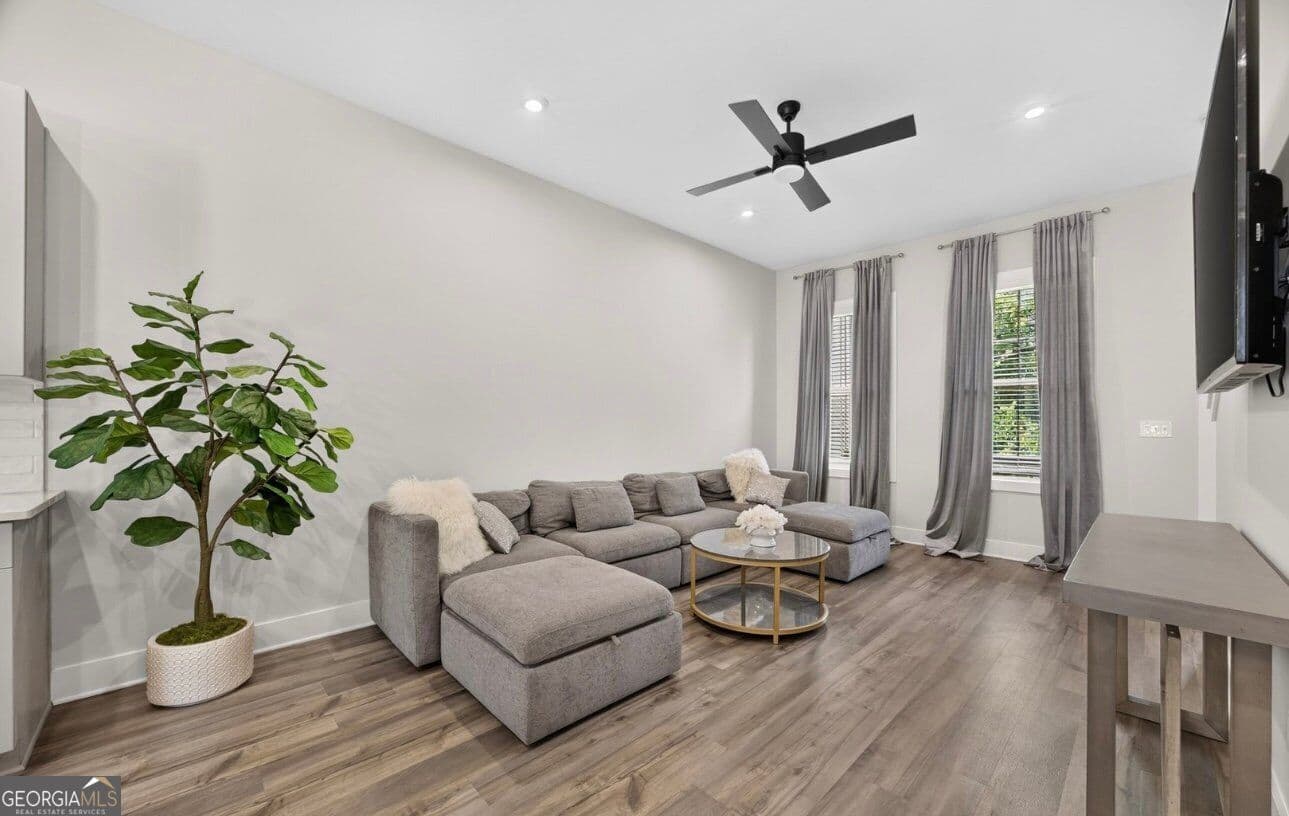 2 bedroom, 2 bathroom, 1,632 sq ft townhouse for sale at 68 Adore Court, Atlanta, GA 30315 — photo 10