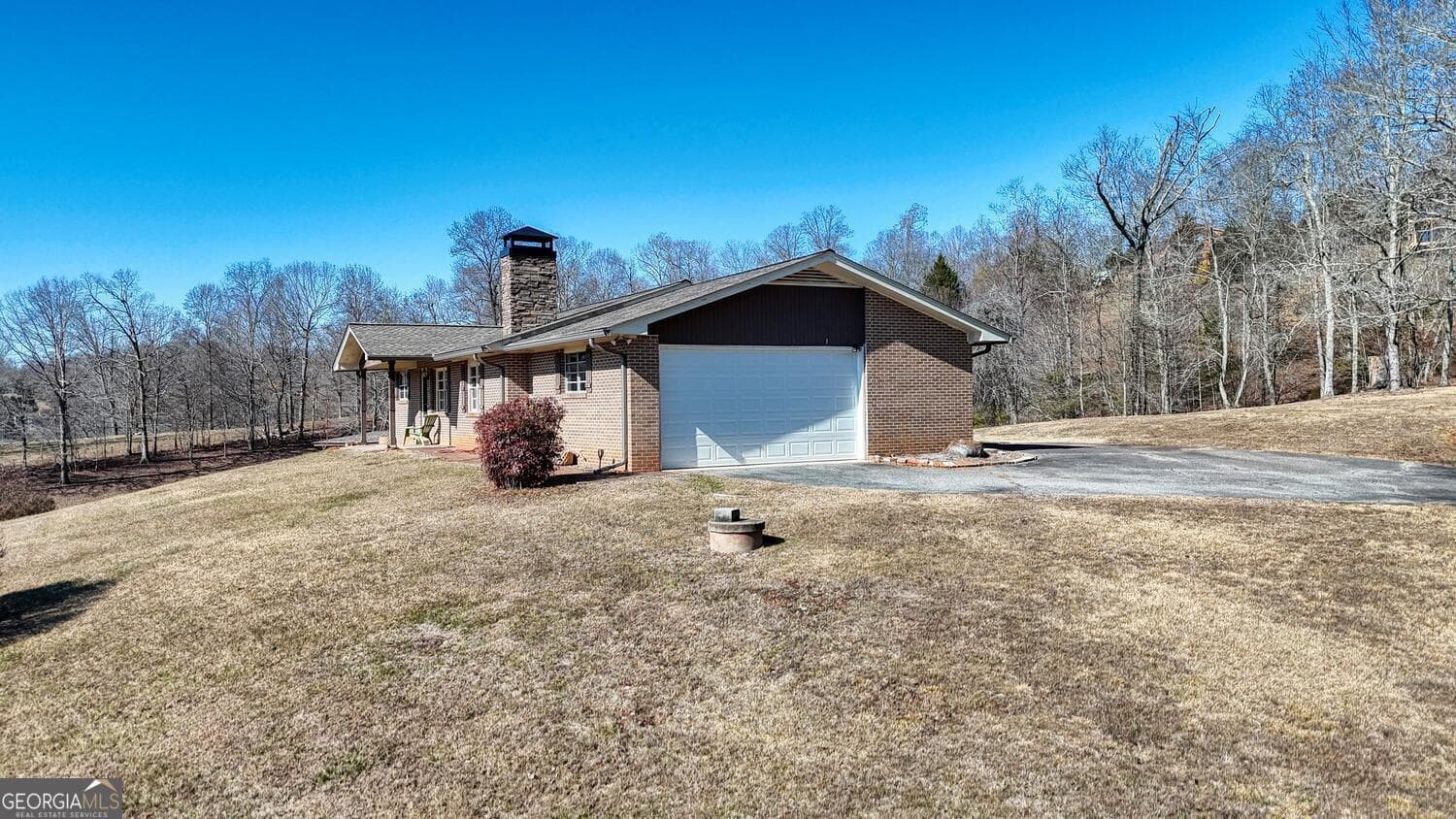 3 bedroom, 3 bathroom single family residence for sale at 85 Chatuge Shores Circle, Hayesville, NC 28904 — photo 2