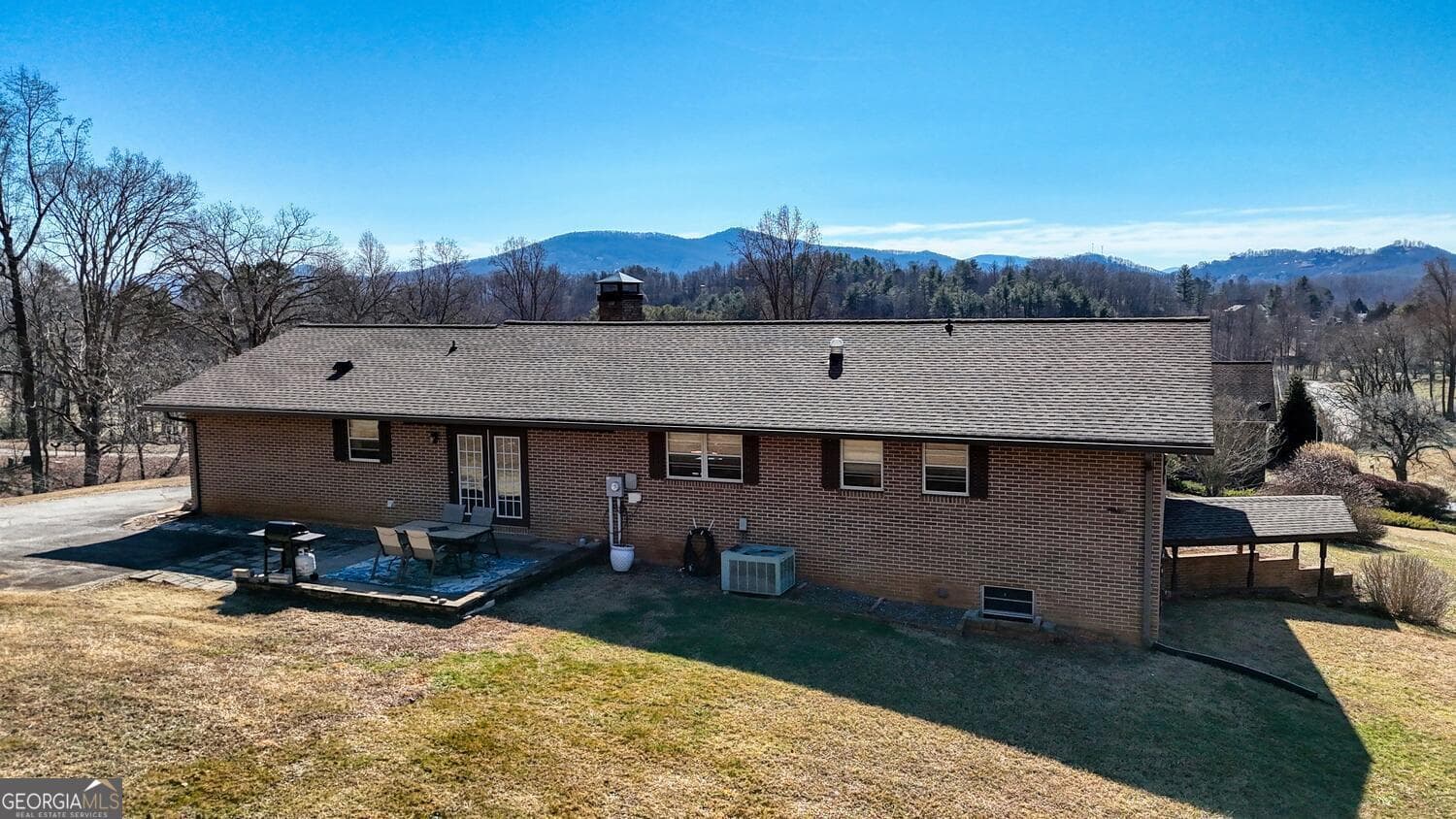 3 bedroom, 3 bathroom single family residence for sale at 85 Chatuge Shores Circle, Hayesville, NC 28904 — photo 4