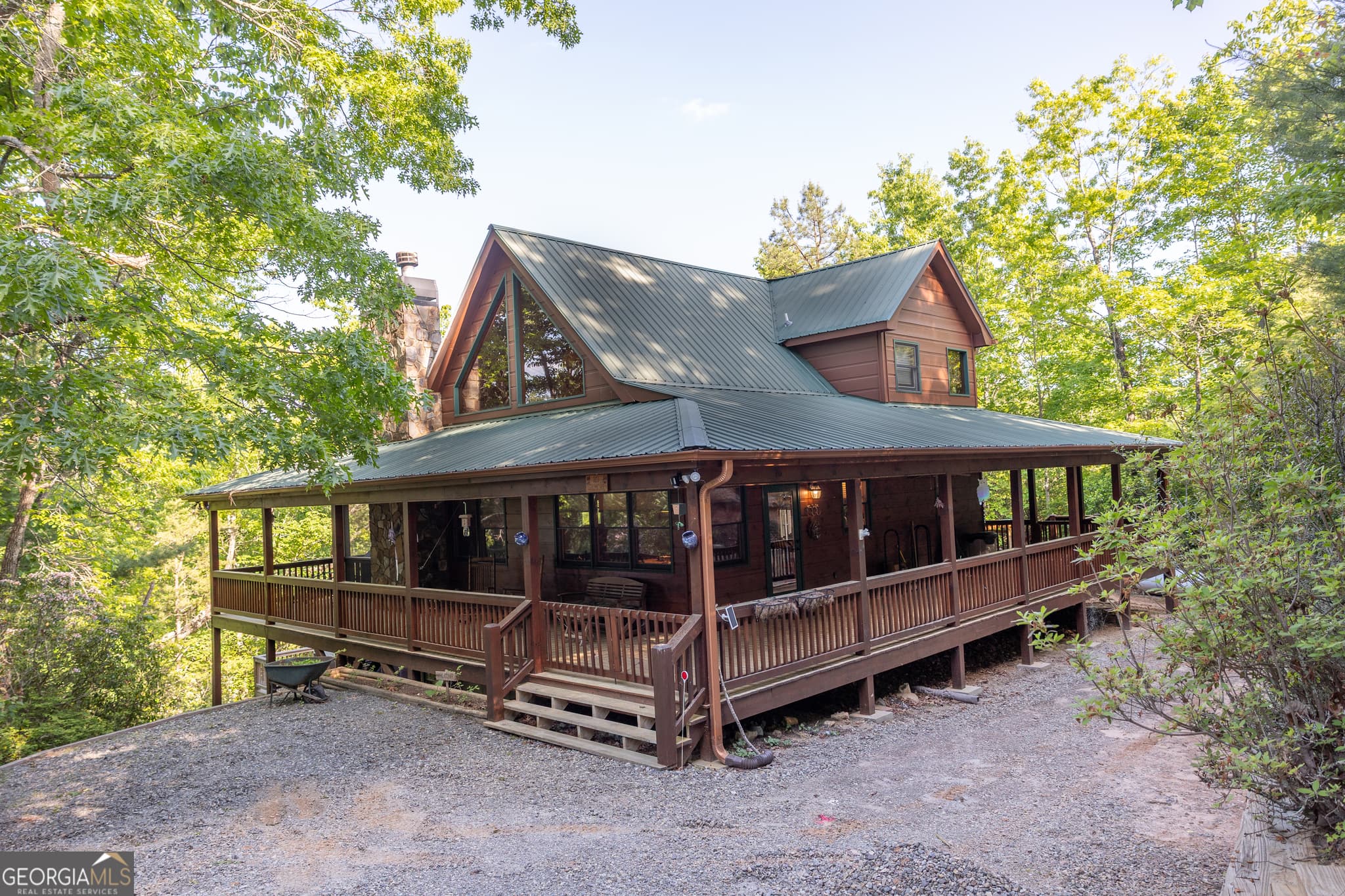 3 bedroom, 3 bathroom, 3,136 sq ft cabin,single family residence for sale at 351 John Dick Overlook, Blue Ridge, GA 30513 — photo 1 of 52