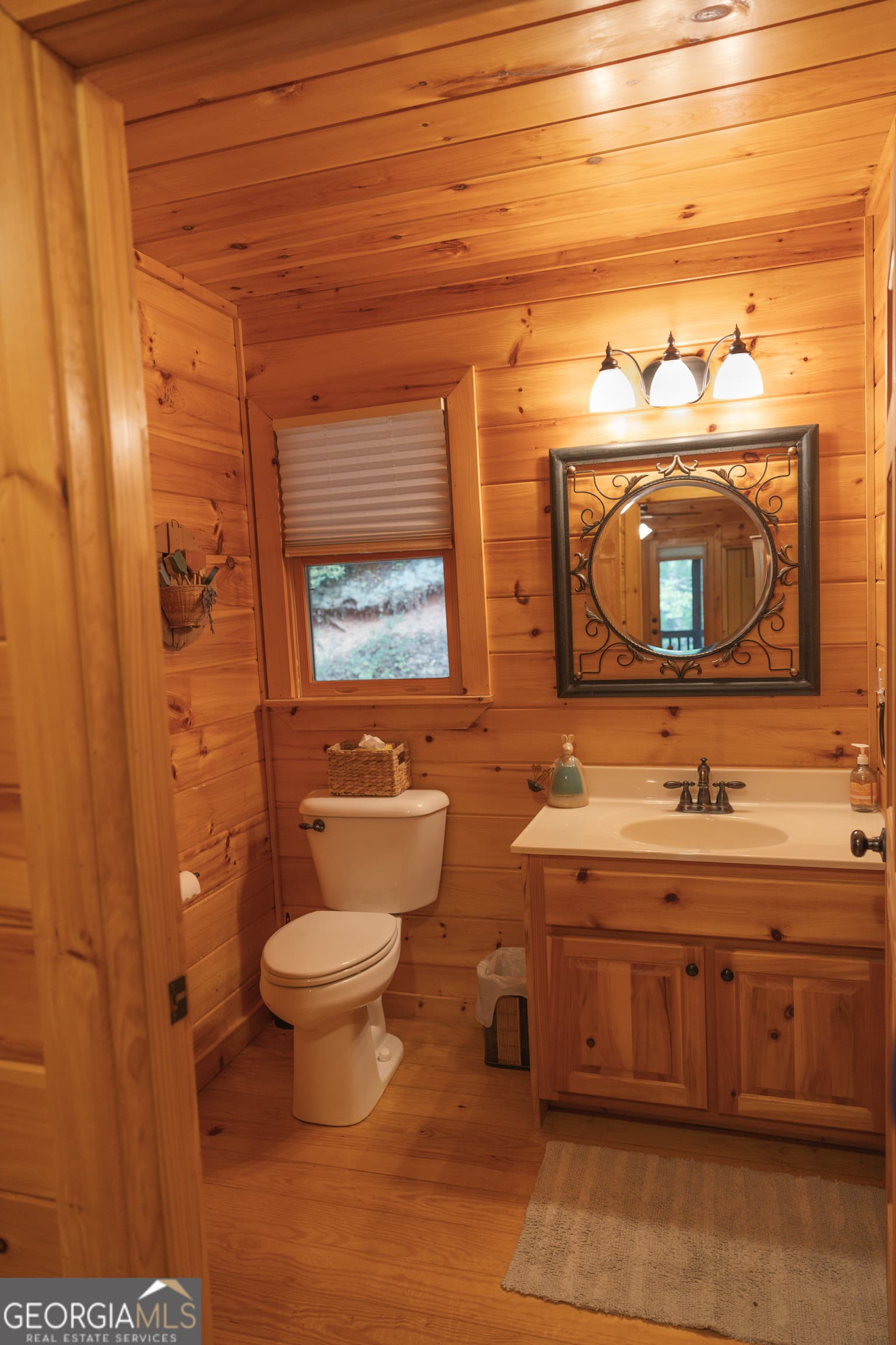 3 bedroom, 3 bathroom, 3,136 sq ft cabin,single family residence for sale at 351 John Dick Overlook, Blue Ridge, GA 30513 — photo 10