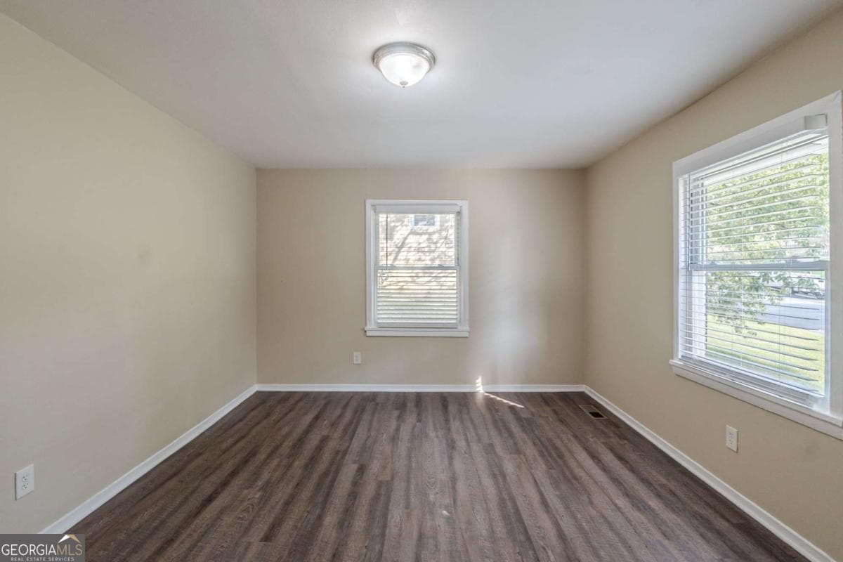 3 bedroom, 1 bathroom, 1,025 sq ft single family residence for sale at 2406 Swallow Circle, Atlanta, GA 30315 — photo 7