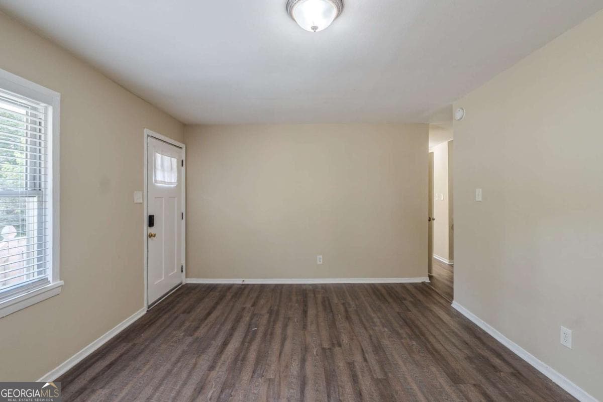 3 bedroom, 1 bathroom, 1,025 sq ft single family residence for sale at 2406 Swallow Circle, Atlanta, GA 30315 — photo 9