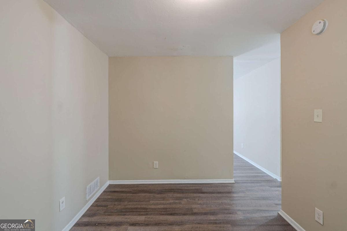 3 bedroom, 1 bathroom, 1,025 sq ft single family residence for sale at 2406 Swallow Circle, Atlanta, GA 30315 — photo 10