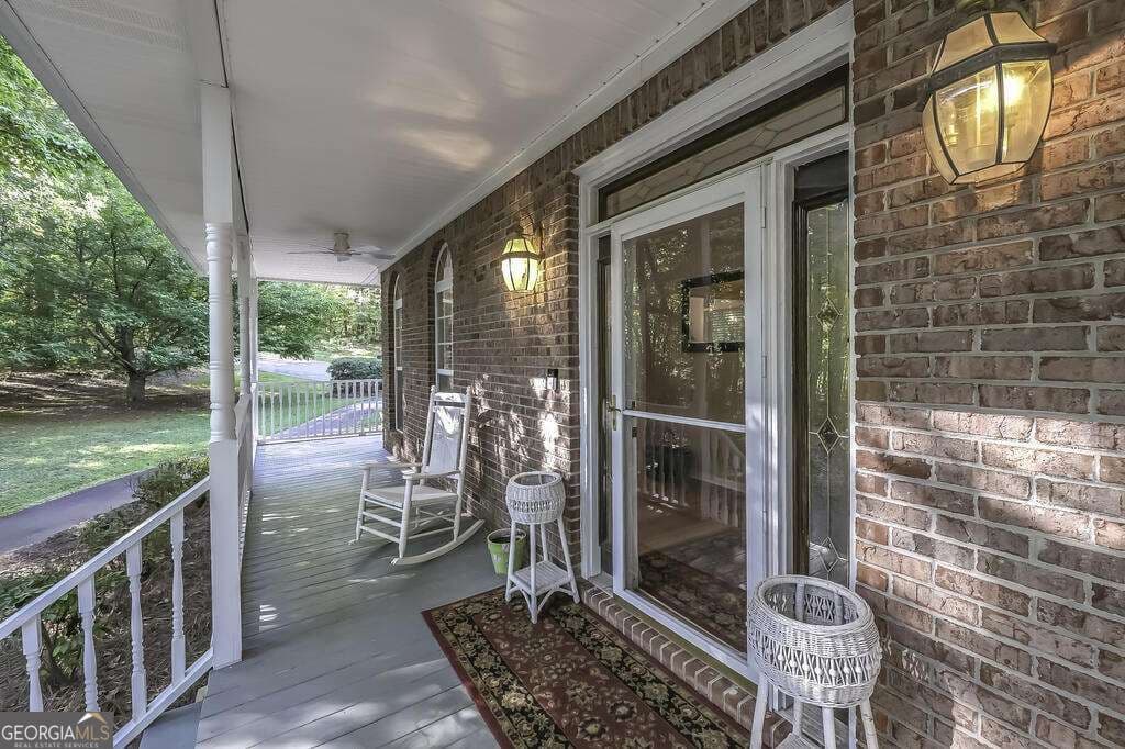 4 bedroom, 3.5 bathroom, 2,306 sq ft single family residence for sale at 8285 Mill Run Trail, Whitesburg, GA 30185 — photo 2