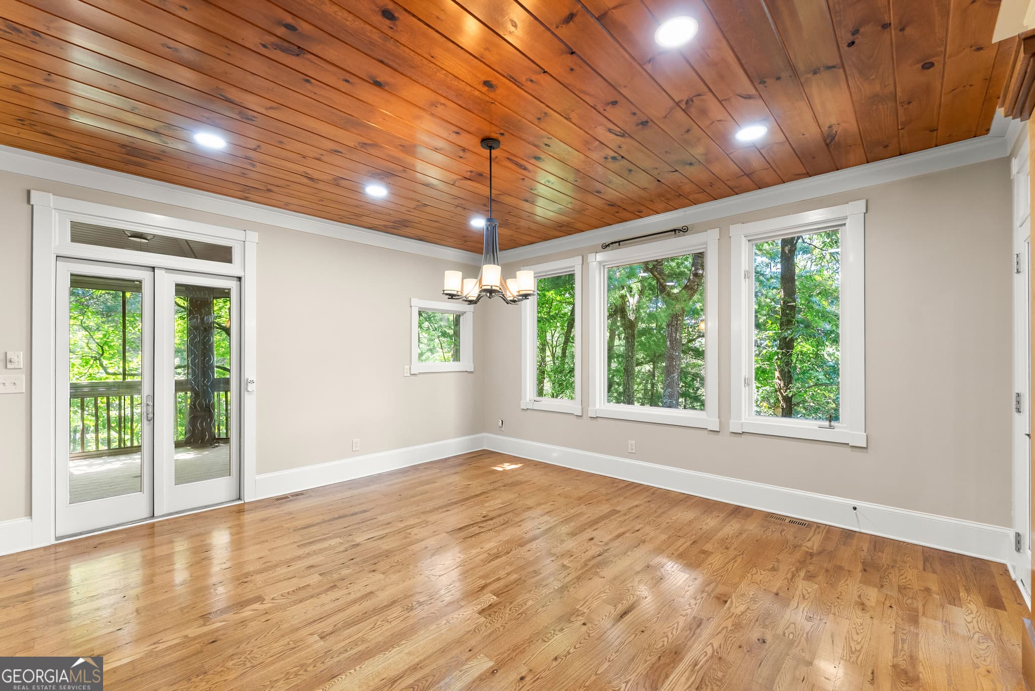 4 bedroom, 5 bathroom, 5,262 sq ft single family residence for sale at 44 Sassafras Ridge, Jasper, GA 30143 — photo 9