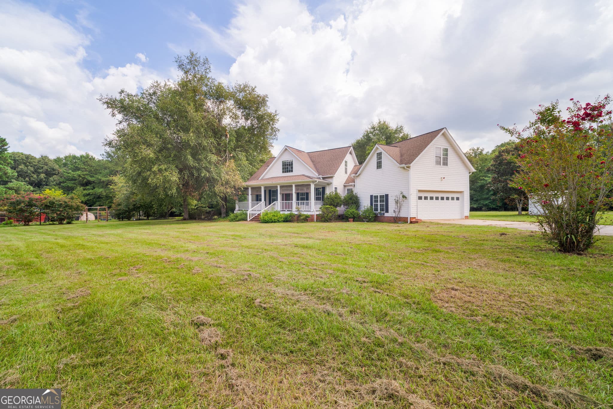 3 bedroom, 3.5 bathroom, 2,580 sq ft single family residence for sale at 380 Bay Springs, Sandersville, GA 31082 — photo 1 of 60