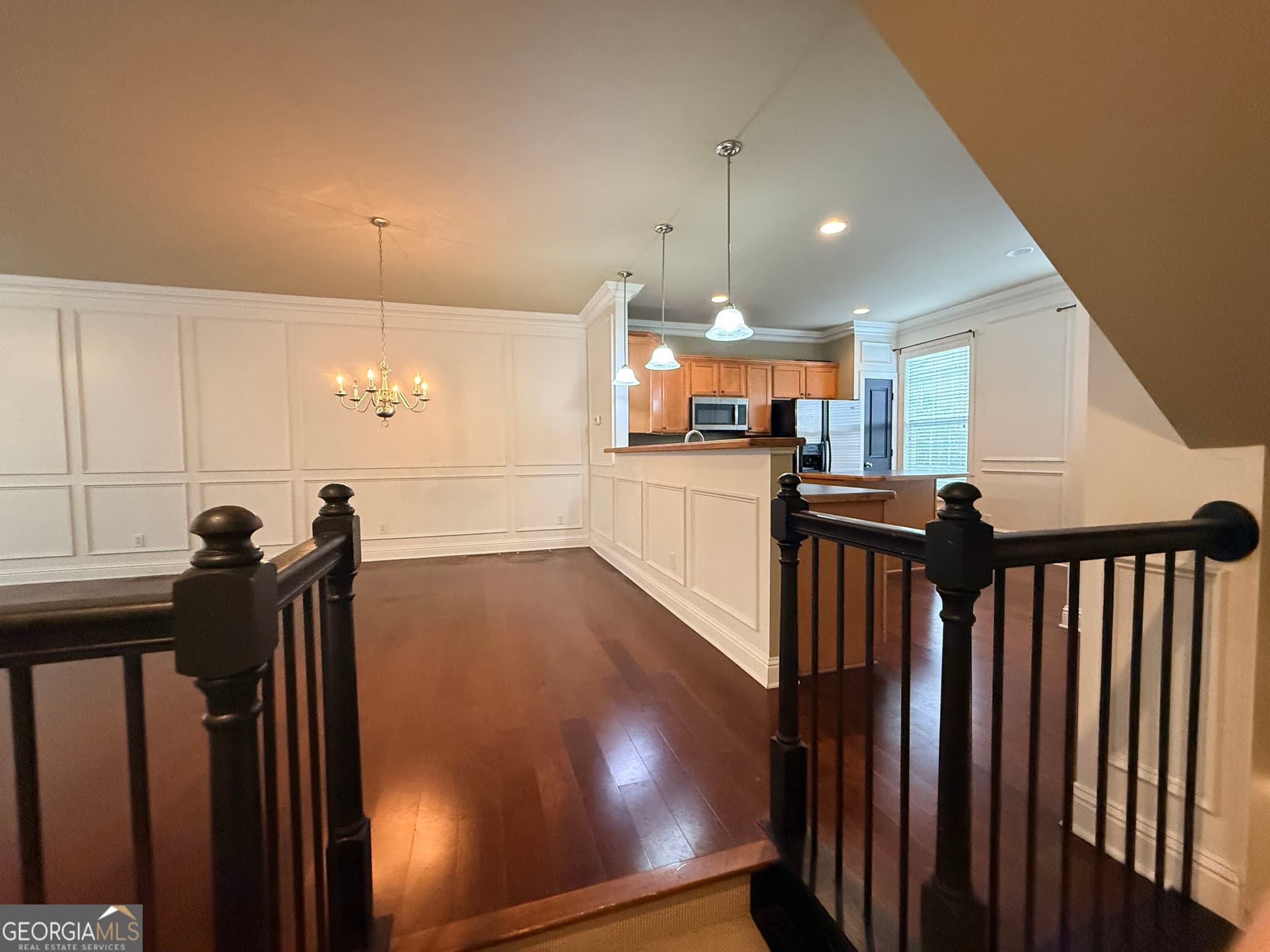3 bedroom, 3.5 bathroom, 2,829 sq ft townhouse for sale at 5758 Pine Oak Drive, Peachtree Corners, GA 30092 — photo 9