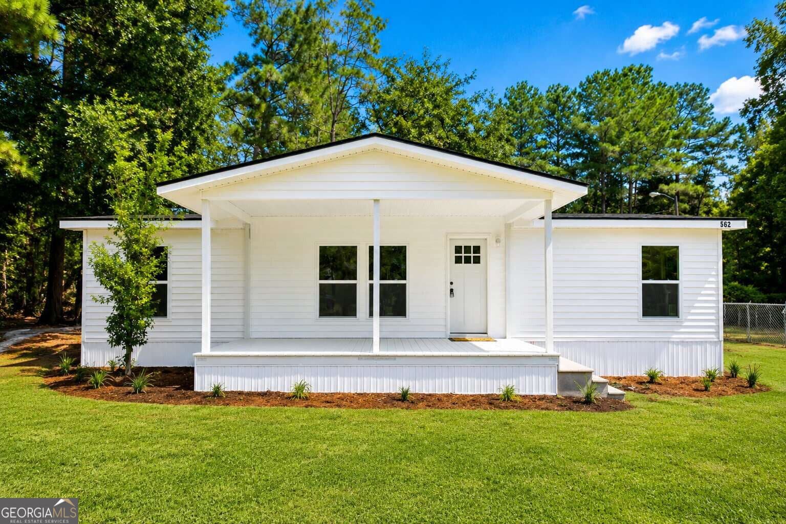 3 bedroom, 2 bathroom, 1,248 sq ft manufactured home,single family residence for sale at 562 4Th Extension, Guyton, GA 31312
