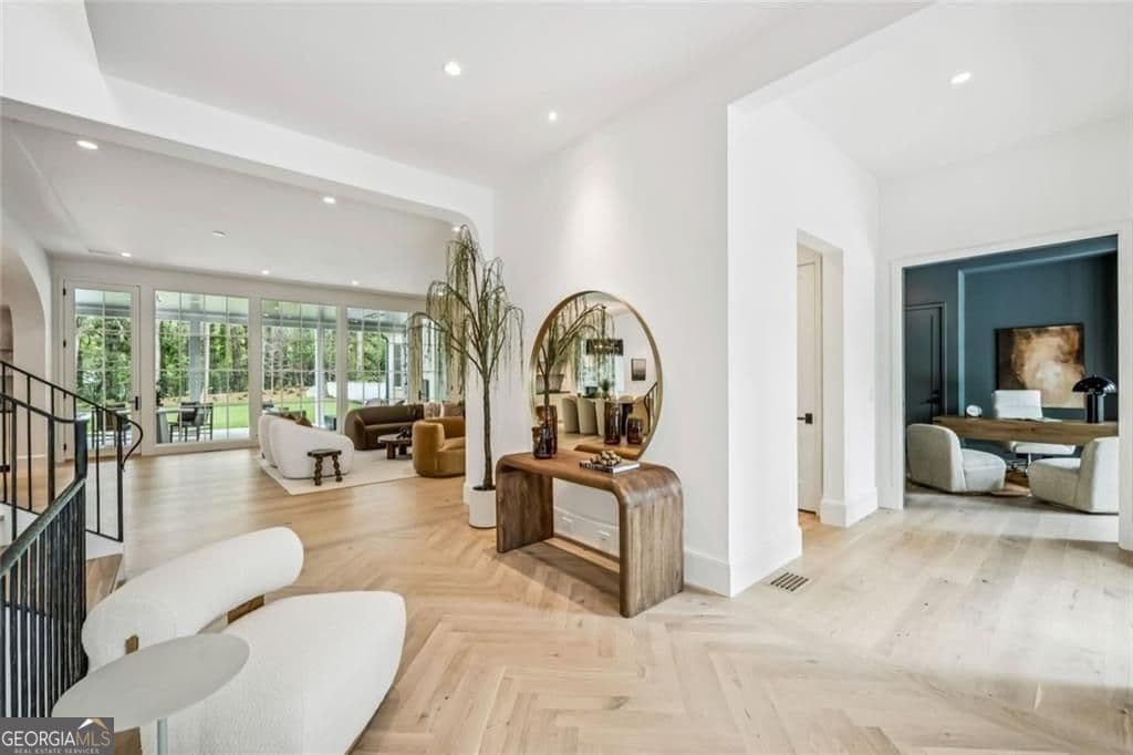 6 bedroom, 7 bathroom, 10,100 sq ft single family residence for sale at 3167 Rilman Road, Atlanta, GA 30327 — photo 5
