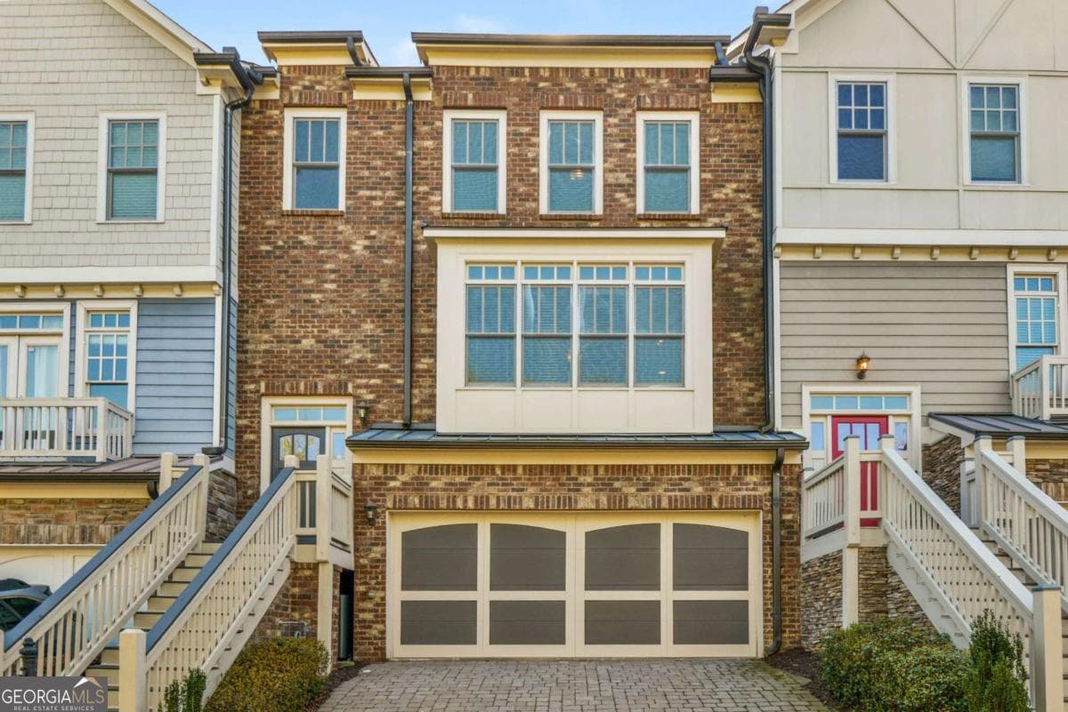 3 bedroom, 3.5 bathroom townhouse for rent at 1660 Gilstrap Lane, Atlanta, GA 30318 for $3,000 a month — photo 1 of 1