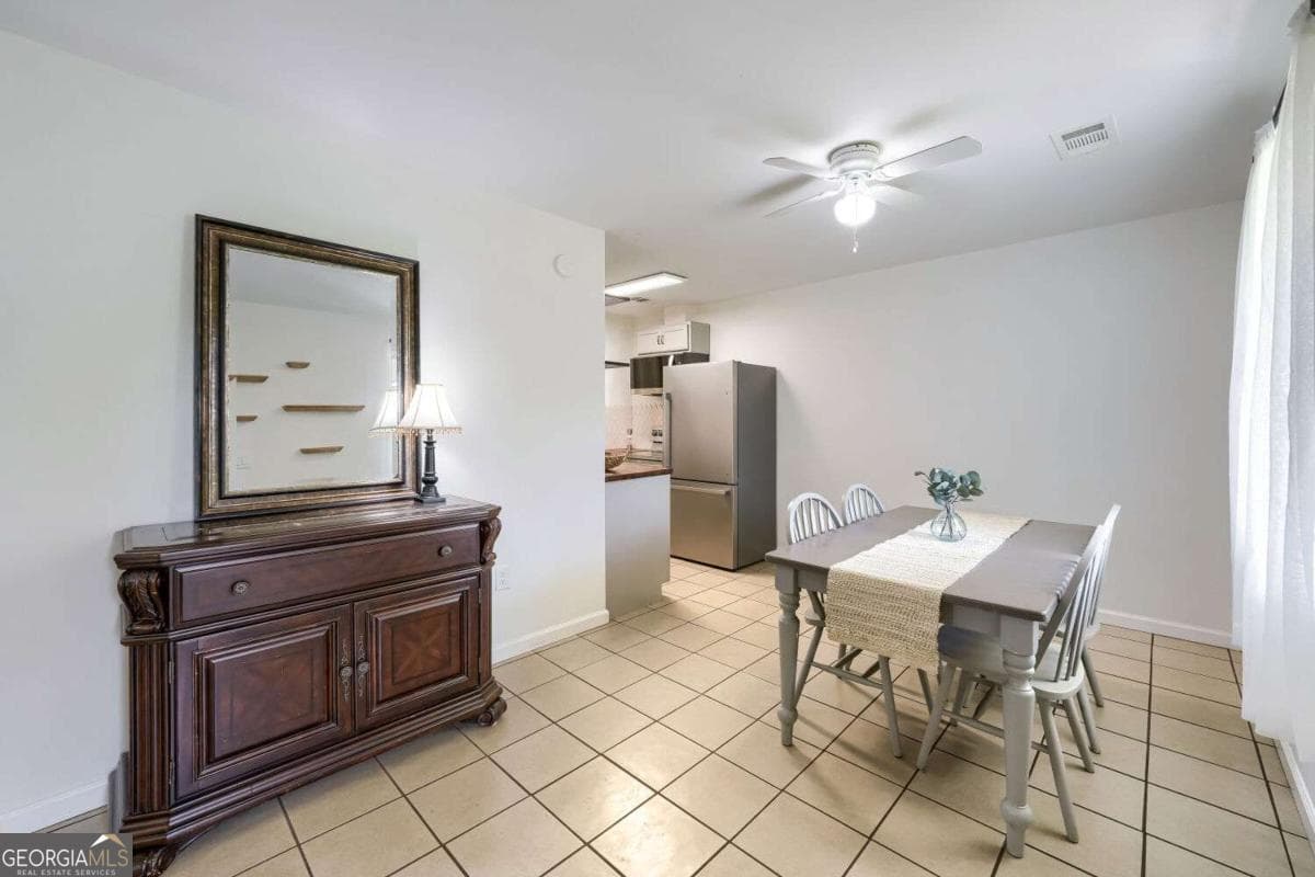 2 bedroom, 1 bathroom, 768 sq ft single family residence for sale at 5765 Crow Drive, Cumming, GA 30041 — photo 6