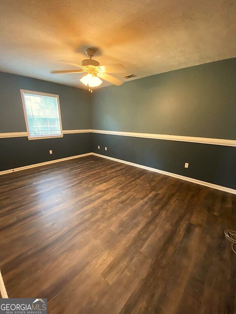 3 bedroom, 2 bathroom, 2,393 sq ft single family residence for sale at 28262 Canoochee Road, Metter, GA 30439 — photo 9