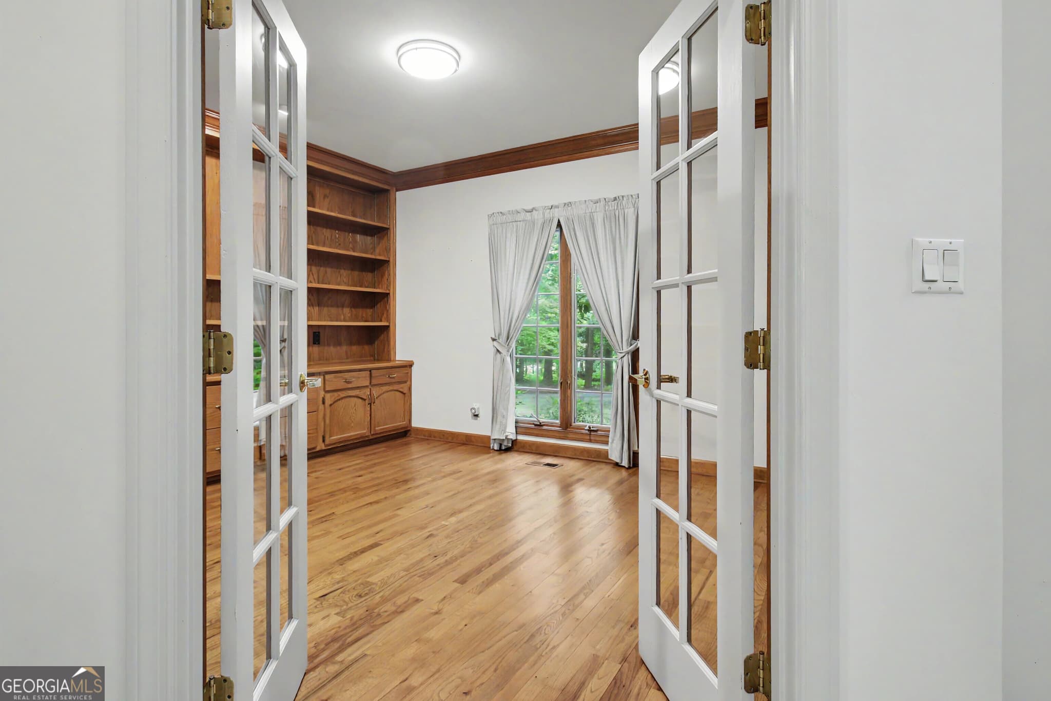 5 bedroom, 4 bathroom, 5,233 sq ft single family residence for sale at 8554 Shoreline Drive, Jonesboro, GA 30236 — photo 10