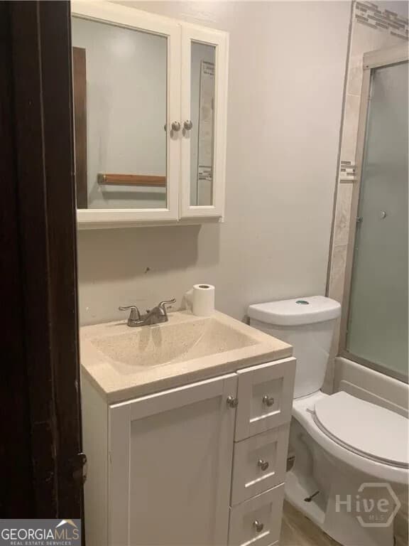 3 bedroom, 2 bathroom single family residence for sale at 708 E 32nd Street, Savannah, GA 31401 — photo 6