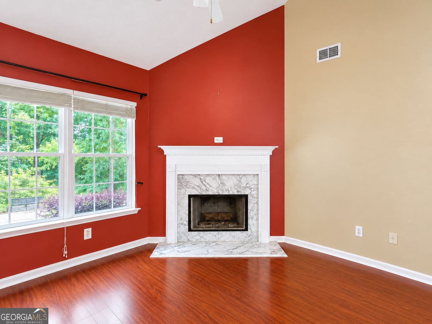 3 bedroom, 2 bathroom, 1,521 sq ft single family residence for sale at 4662 Huff Park Court, Snellville, GA 30039 — photo 3
