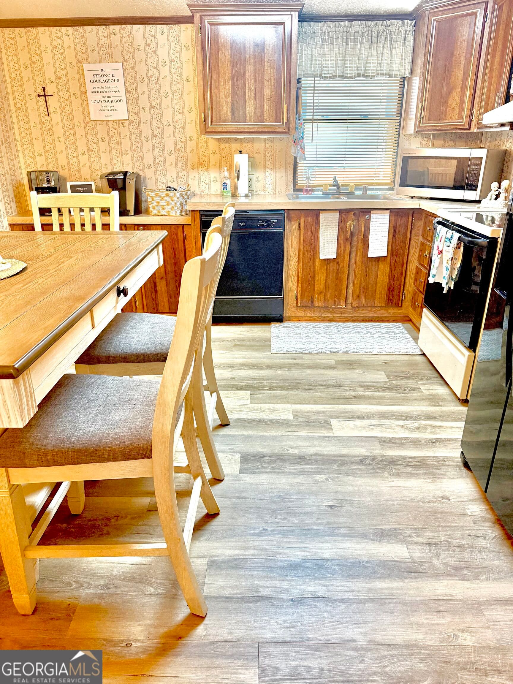3 bedroom, 2 bathroom, 1,568 sq ft manufactured home,single family residence for sale at 1549 Greenfield, Westminster, SC 29693 — photo 8