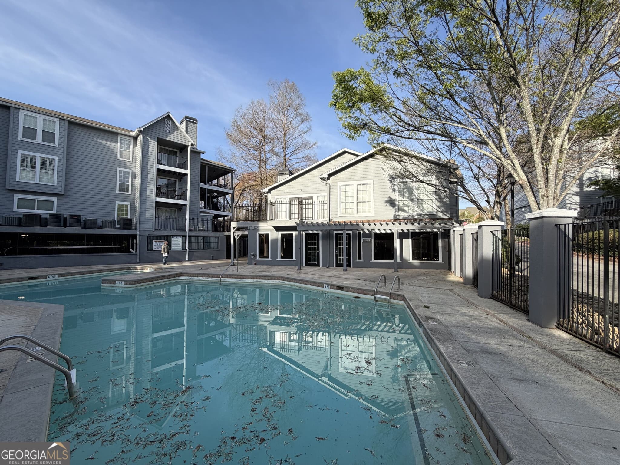 1 bedroom, 1 bathroom, 629 sq ft condominium for sale at 418 Granville Court, Atlanta, GA 30328 — photo 6