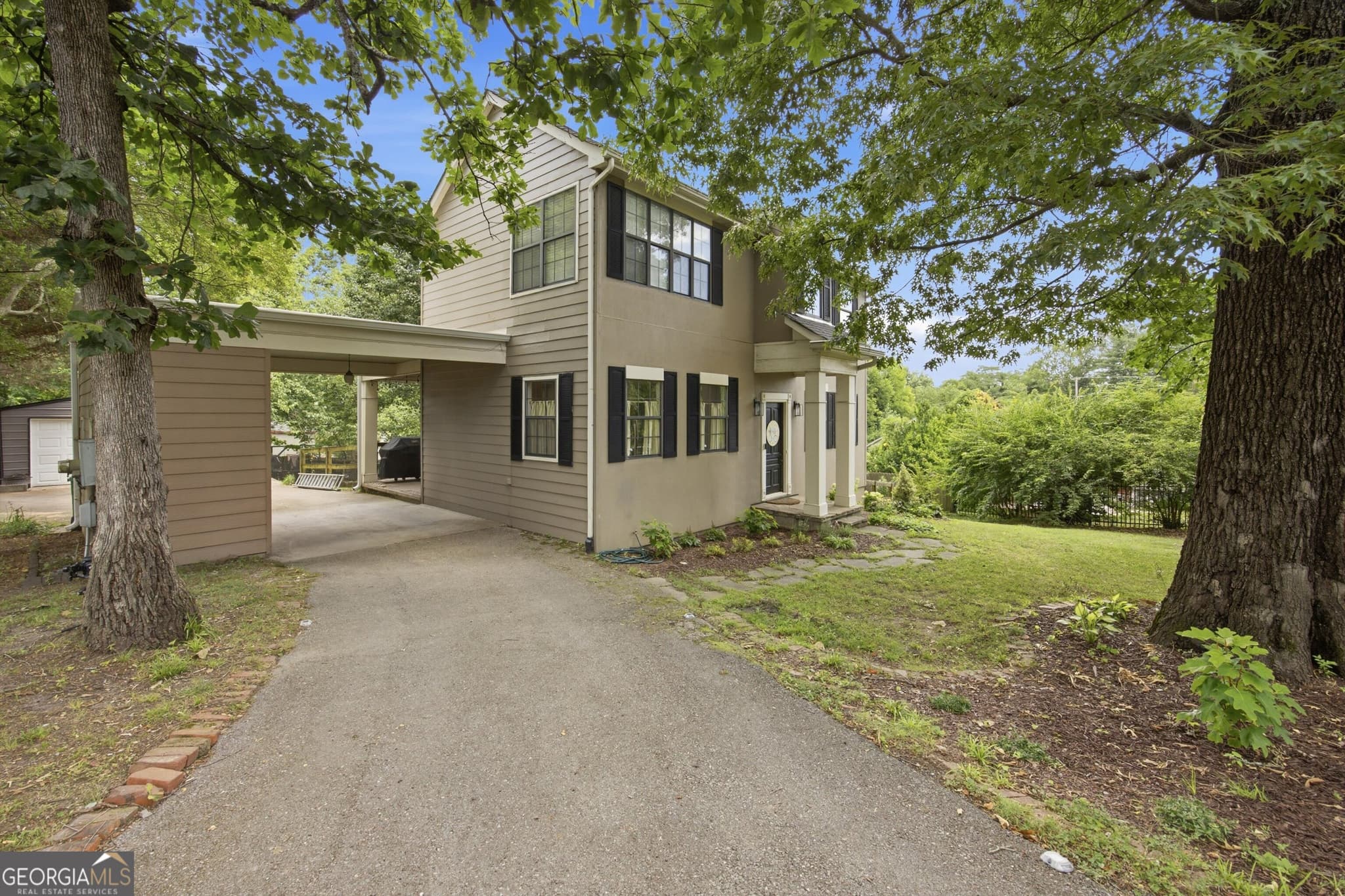 2 bedroom, 1.5 bathroom, 1,344 sq ft single family residence for sale at 106 Claire Street, Rossville, GA 30741 — photo 2