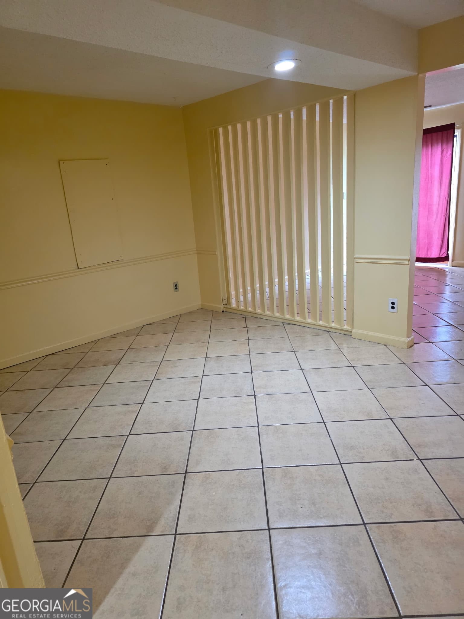 2 bedroom, 1.5 bathroom, 1,250 sq ft duplex for rent at 89 Tiburon Court, Lithonia, GA 30038 for $1,400 a month — photo 3