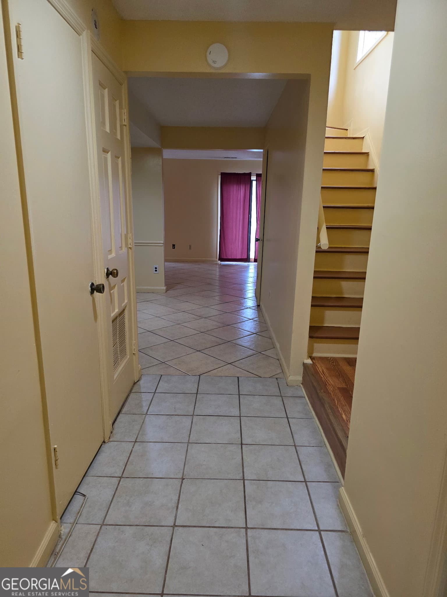 2 bedroom, 1.5 bathroom, 1,250 sq ft duplex for rent at 89 Tiburon Court, Lithonia, GA 30038 for $1,400 a month — photo 5