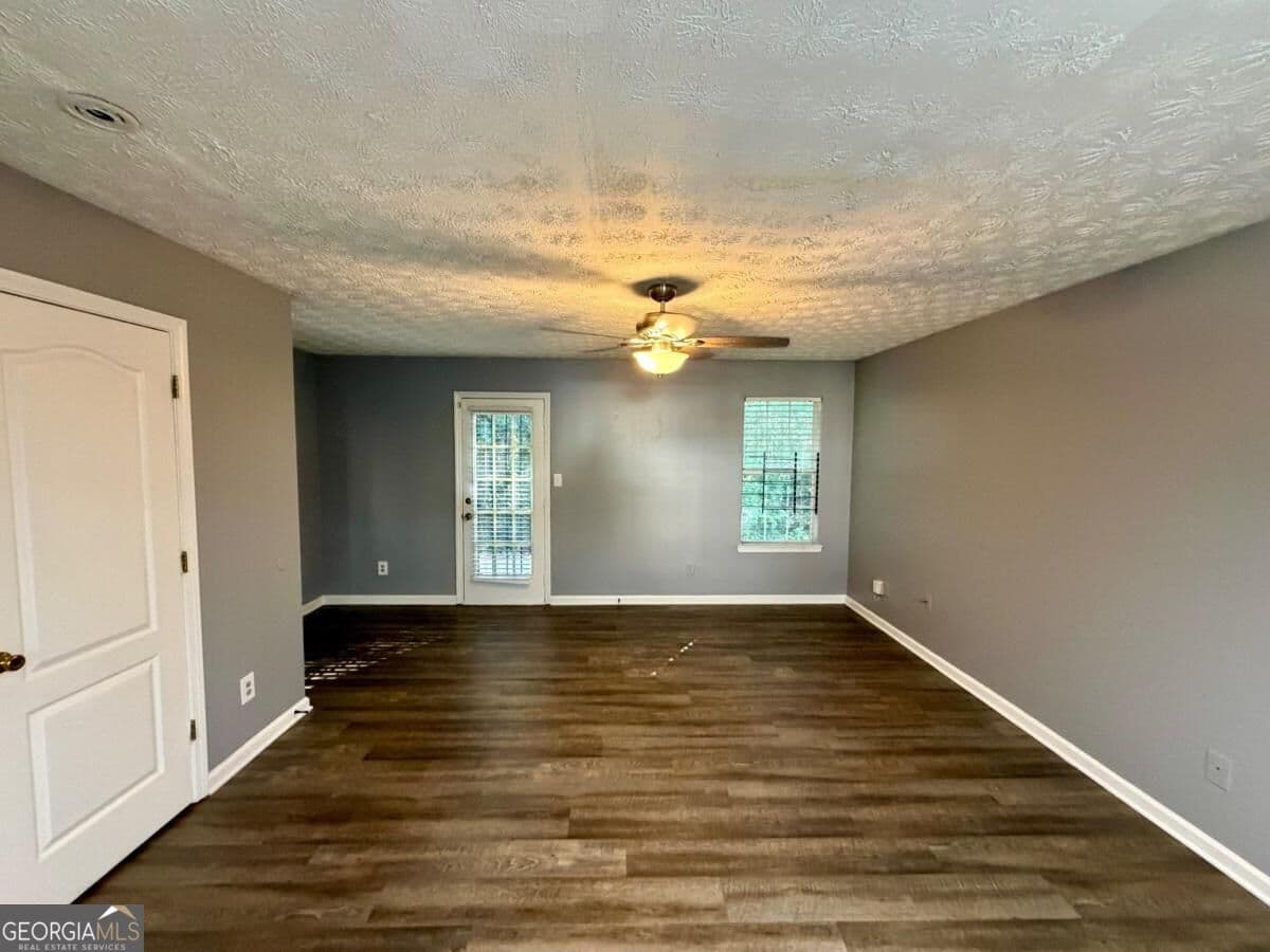 2 bedroom, 2.5 bathroom, 1,206 sq ft townhouse for rent at 3123 Fields Drive, Lithonia, GA 30038 for $1,500 a month — photo 3
