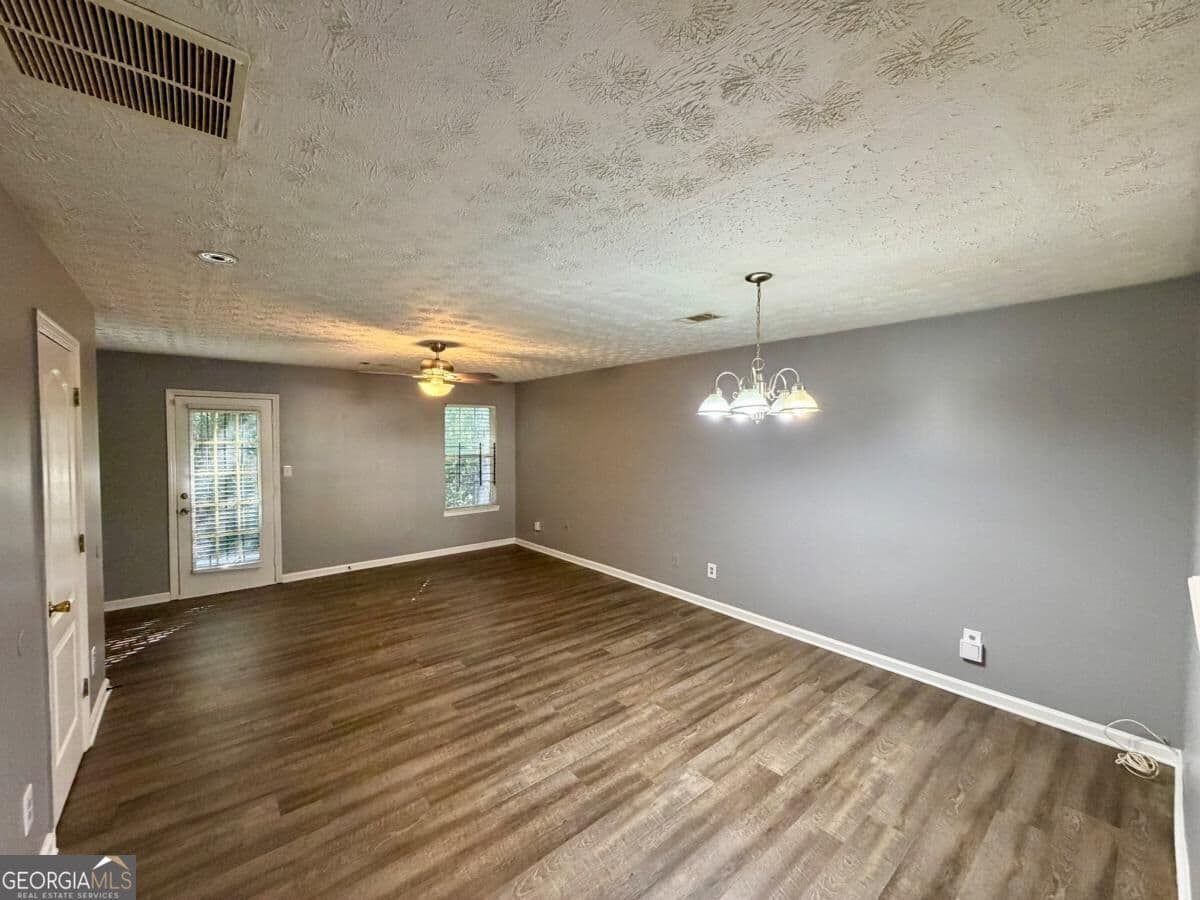 2 bedroom, 2.5 bathroom, 1,206 sq ft townhouse for rent at 3123 Fields Drive, Lithonia, GA 30038 for $1,500 a month — photo 4