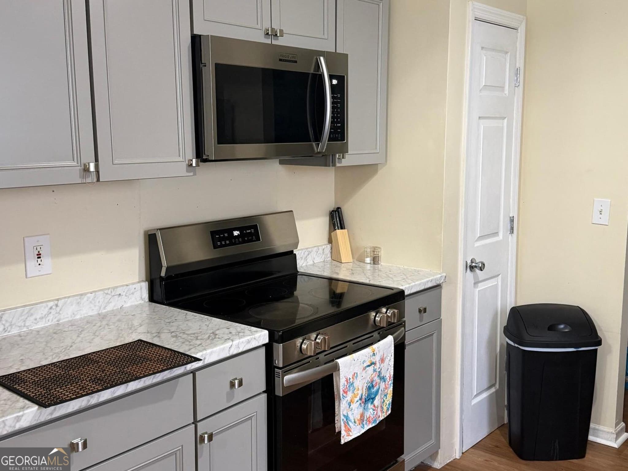 3 bedroom, 2 bathroom, 1,395 sq ft single family residence for sale at 8160 Chapman Terrace, Mcdonough, GA 30252 — photo 6