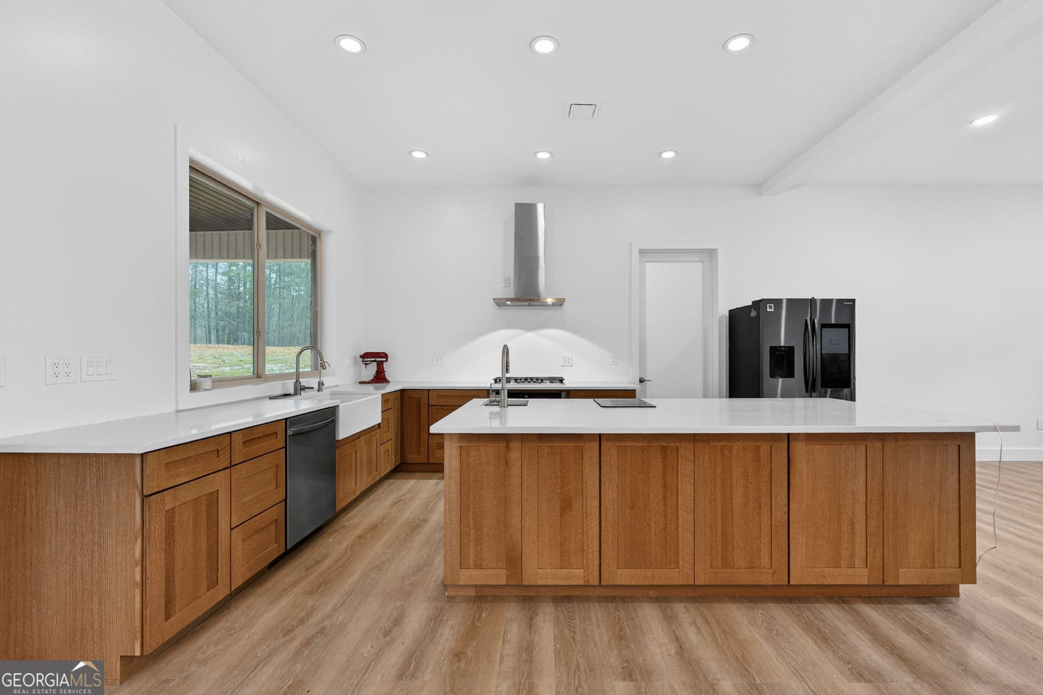 4 bedroom, 4 bathroom, 3,417 sq ft single family residence under contract at 140 Champions Drive, Forsyth, GA 31029 — photo 3