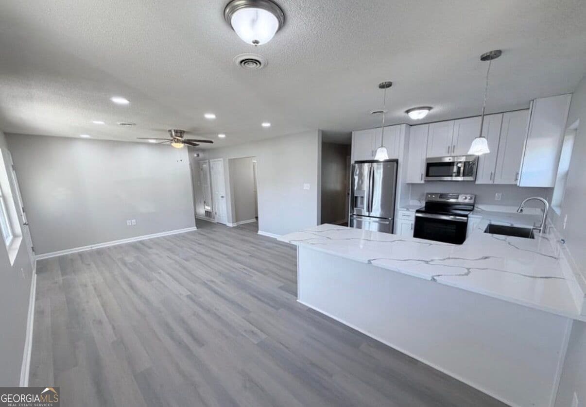 3 bedroom, 2 bathroom, 1,250 sq ft single family residence for sale at 4021 Wynmore Court, Martinez, GA 30907 — photo 2