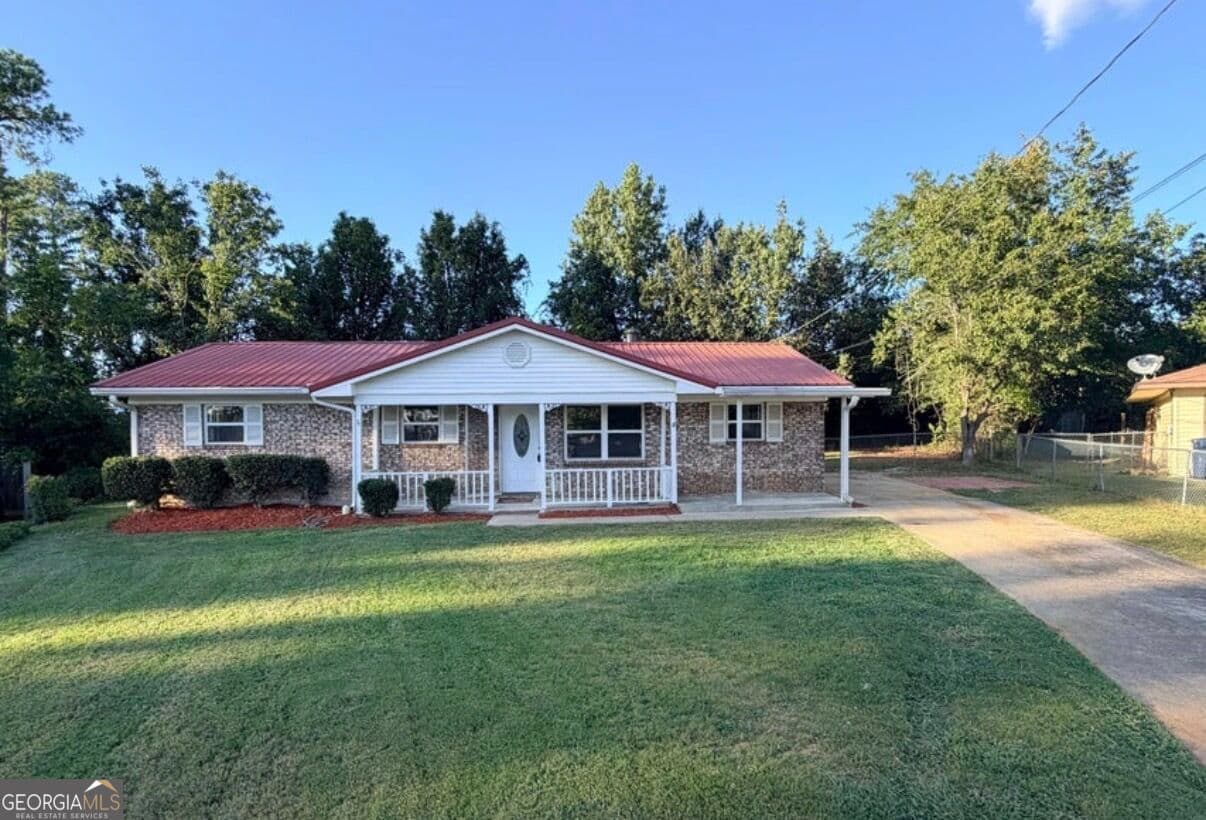 3 bedroom, 2 bathroom, 1,250 sq ft single family residence for sale at 4021 Wynmore Court, Martinez, GA 30907 — photo 1 of 26