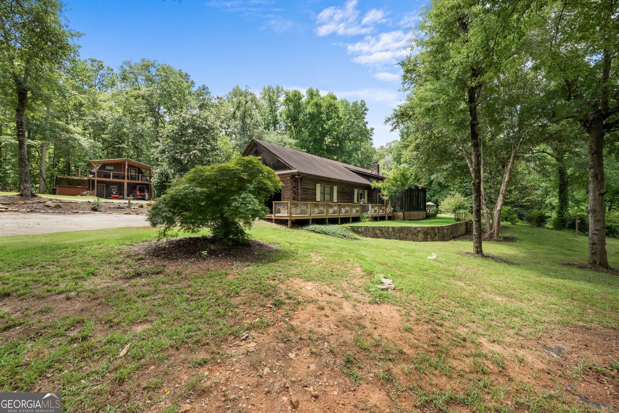 3 bedroom, 3.5 bathroom, 3,033 sq ft single family residence for sale at 261 McIntosh Circle, Jackson, GA 30233