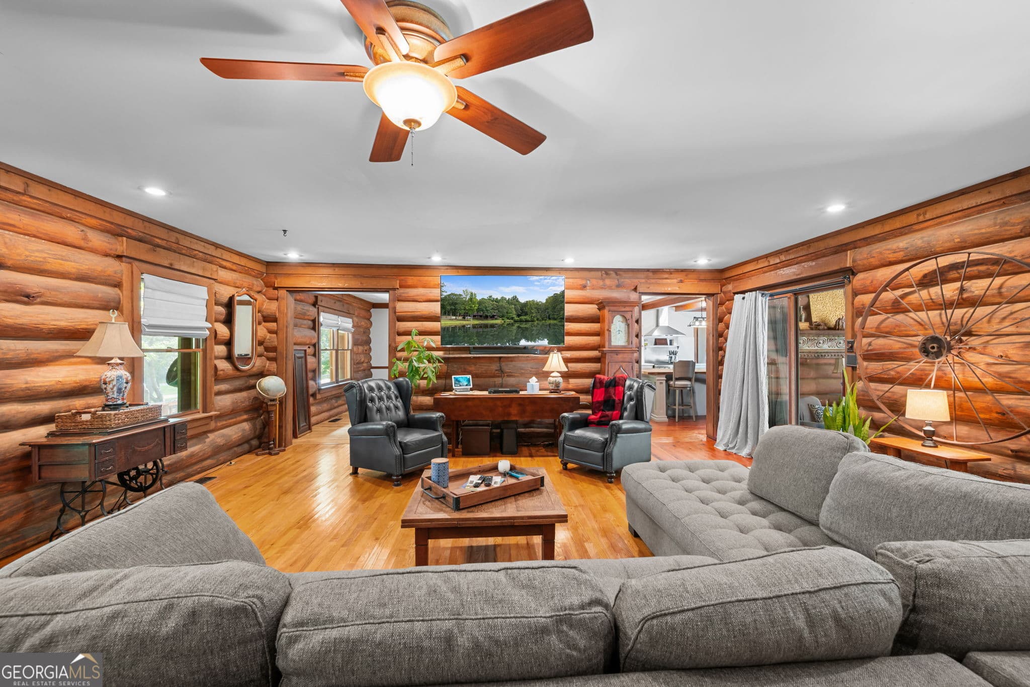 3 bedroom, 3.5 bathroom, 3,033 sq ft single family residence for sale at 261 McIntosh Circle, Jackson, GA 30233 — photo 9