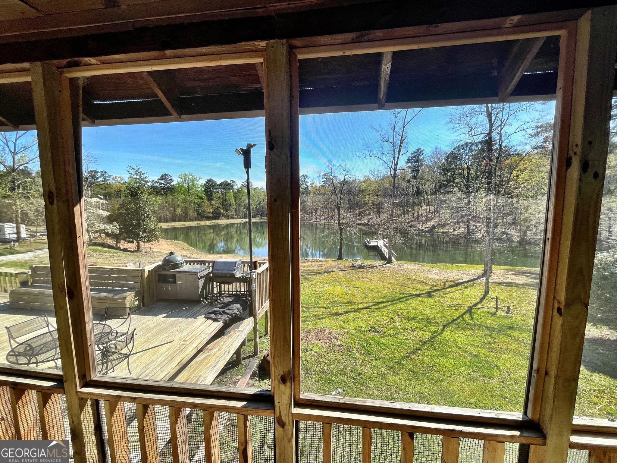 2 bedroom, 1 bathroom, 1,761 sq ft cabin,single family residence for sale at 6591 Thomaston Road, Macon, GA 31220 — photo 8