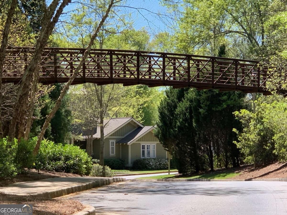 3 bedroom, 3 bathroom condominium for sale at 490 Barnett Shoals Road 914, Athens, GA 30605 — photo 10