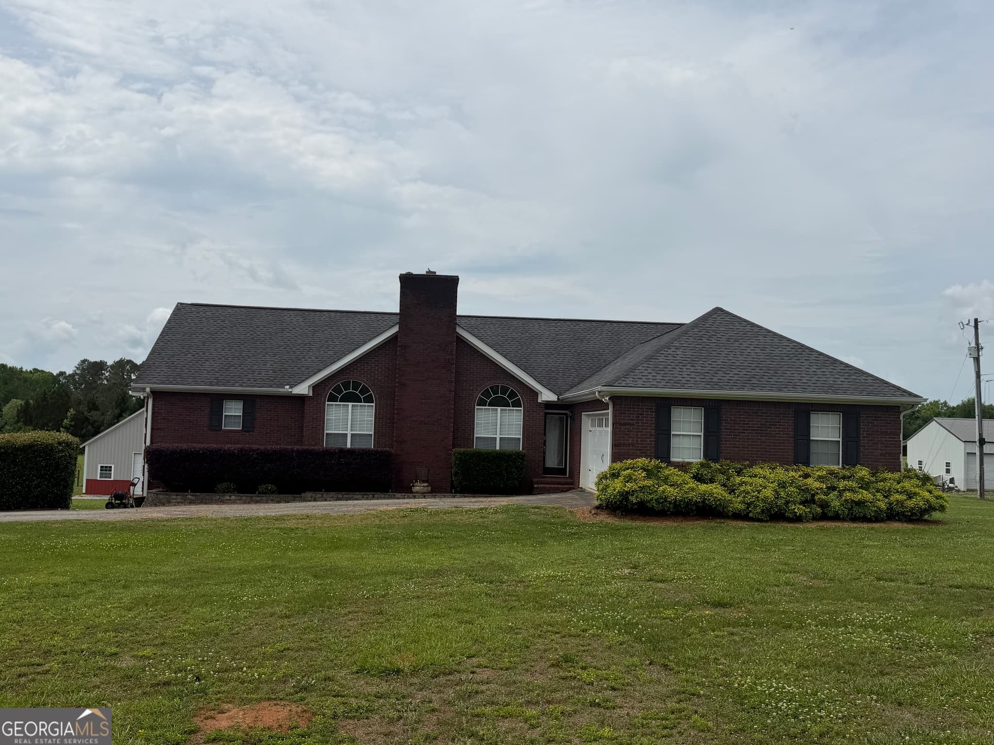 3 bedroom, 2 bathroom, 1,737 sq ft single family residence sold at 1447 Birdie Road, Griffin, GA 30223