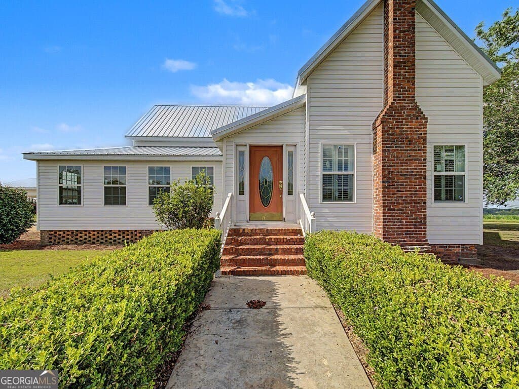 3 bedroom, 3 bathroom, 2,495 sq ft single family residence for sale at 1814 Antioch-Greggs Road, Adel, GA 31620 — photo 3
