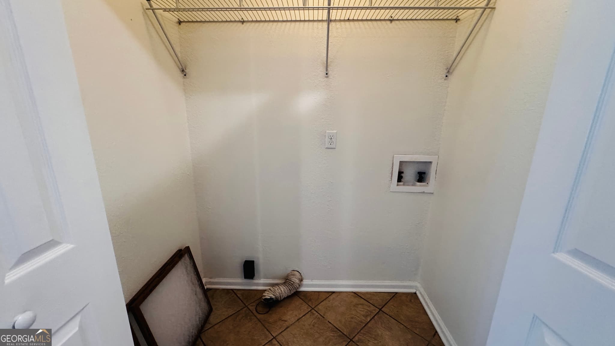3 bedroom, 2 bathroom, 1,056 sq ft single family residence for sale at 101 Mimosa Circle, Reidsville, GA 30453 — photo 6