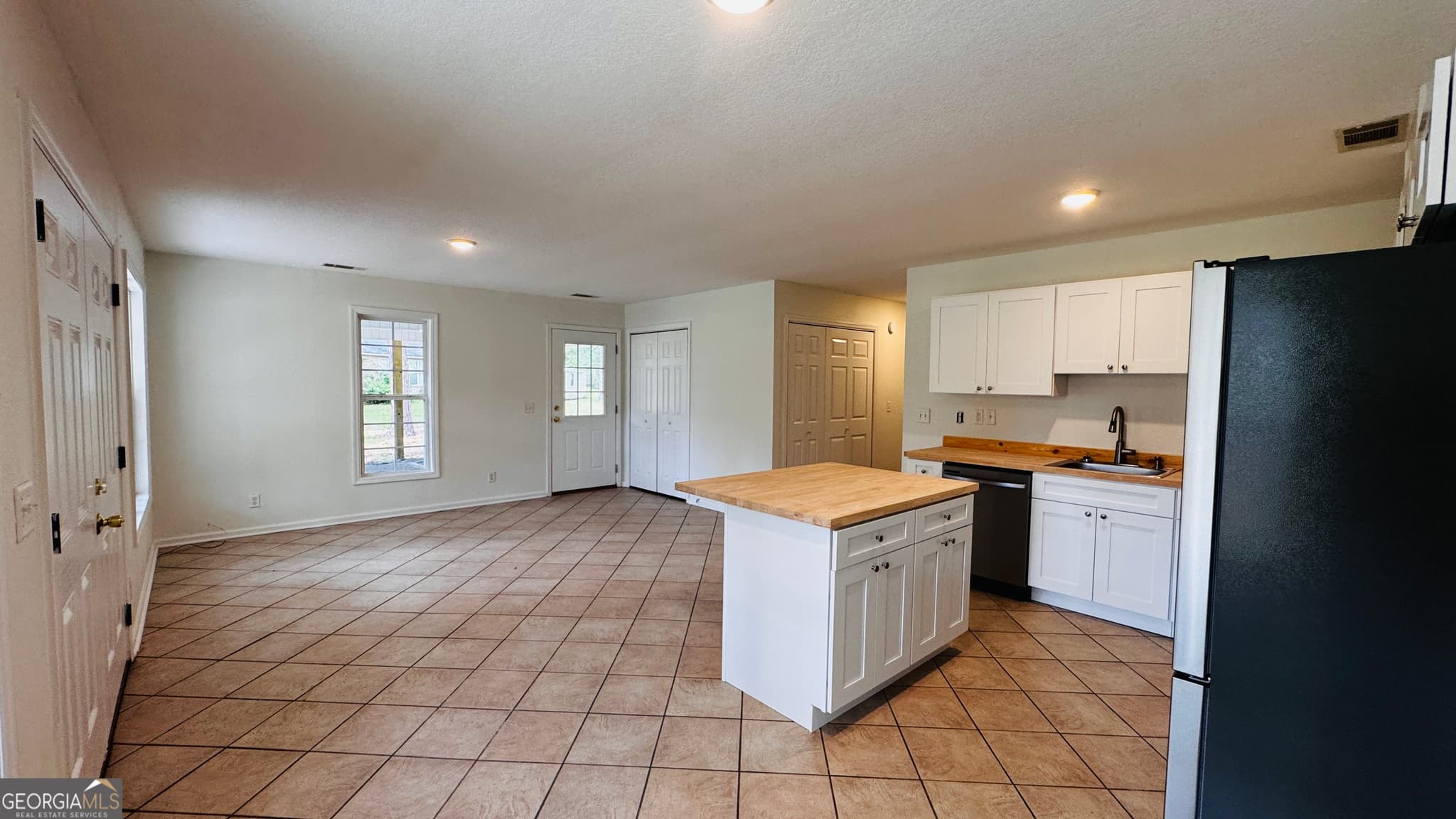 3 bedroom, 2 bathroom, 1,056 sq ft single family residence for sale at 101 Mimosa Circle, Reidsville, GA 30453 — photo 5