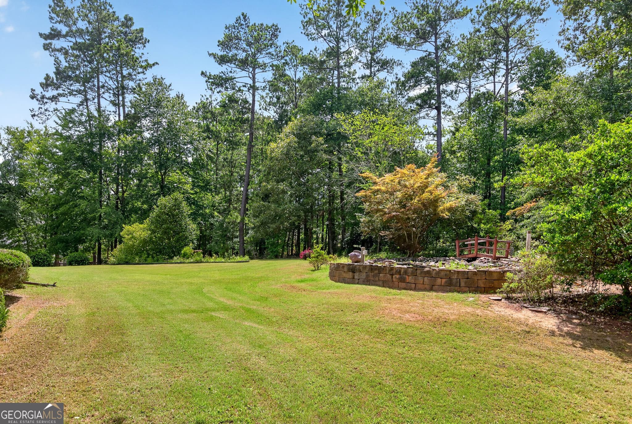 4 bedroom, 3 bathroom, 2,696 sq ft single family residence for sale at 180 Canal Place, Fayetteville, GA 30215 — photo 6