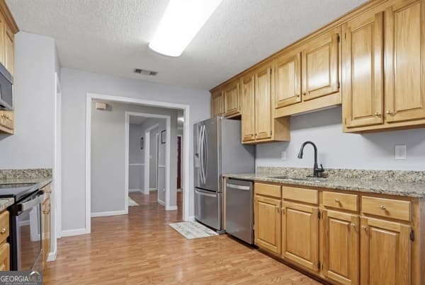 4 bedroom, 2 bathroom, 2,480 sq ft single family residence for sale at 1048 Philema Road, Leesburg, GA 31763 — photo 5