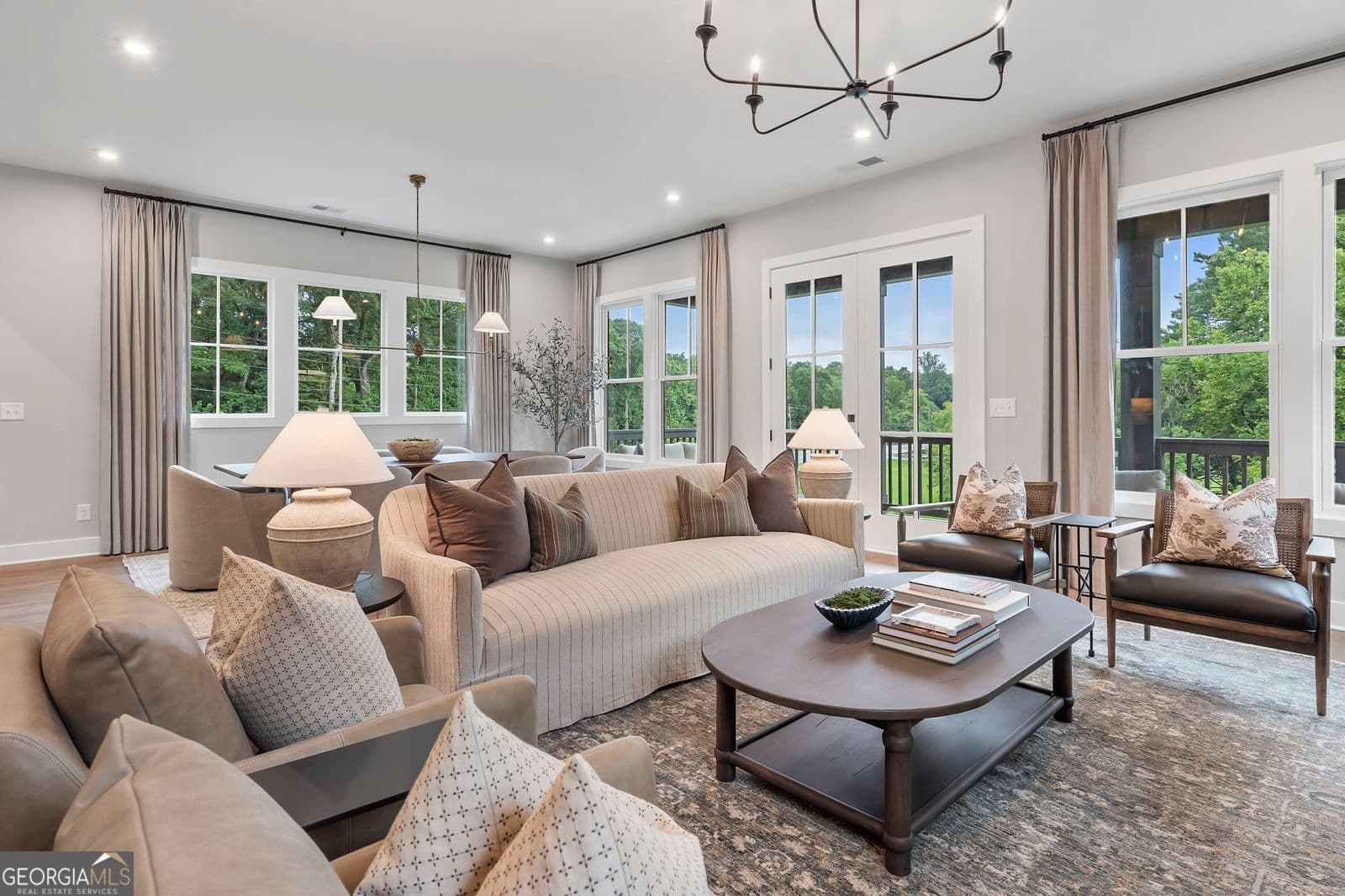 5 bedroom, 4.5 bathroom, 3,554 sq ft single family residence for sale at 1926 Repose Drive, Chamblee, GA 30341 — photo 7