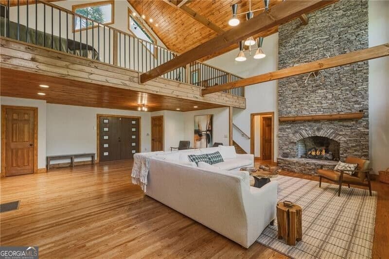 7 bedroom, 5 bathroom, 5,903 sq ft cabin,single family residence for sale at 20 Bear Trail, Ellijay, GA 30540 — photo 6