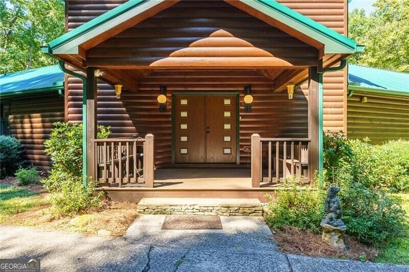 7 bedroom, 5 bathroom, 5,903 sq ft cabin,single family residence for sale at 20 Bear Trail, Ellijay, GA 30540 — photo 5