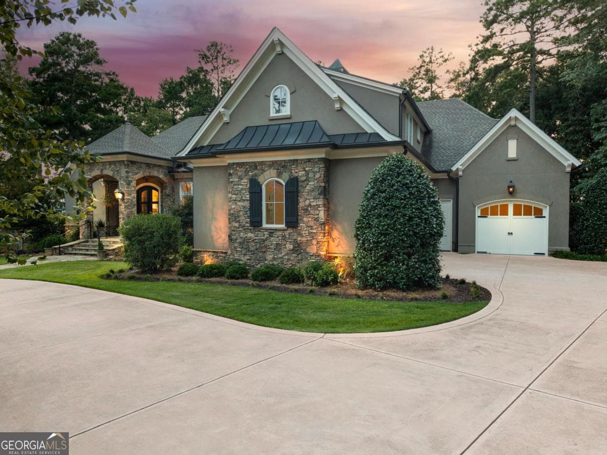 5 bedroom, 5.5 bathroom, 4,742 sq ft single family residence for sale at 1201 Big Water Circle, Greensboro, GA 30642 — photo 5