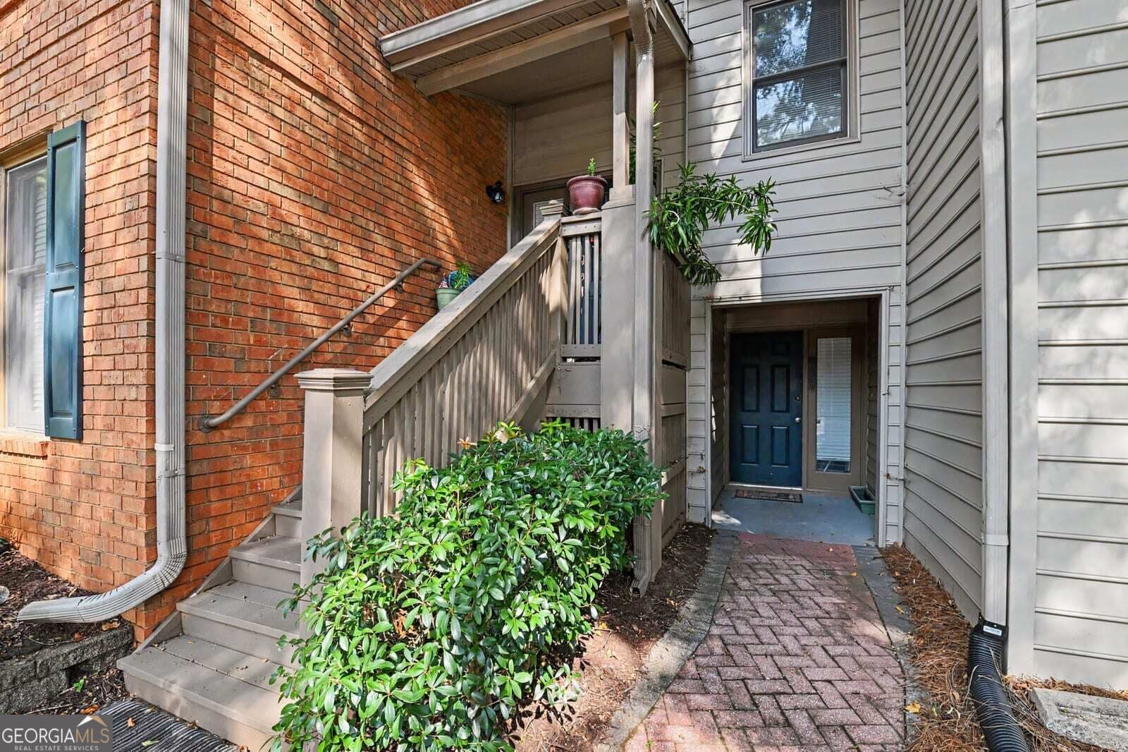 3 bedroom, 2 bathroom, 1,650 sq ft condominium for sale at 105 Garden Court, Atlanta, GA 30328 — photo 9