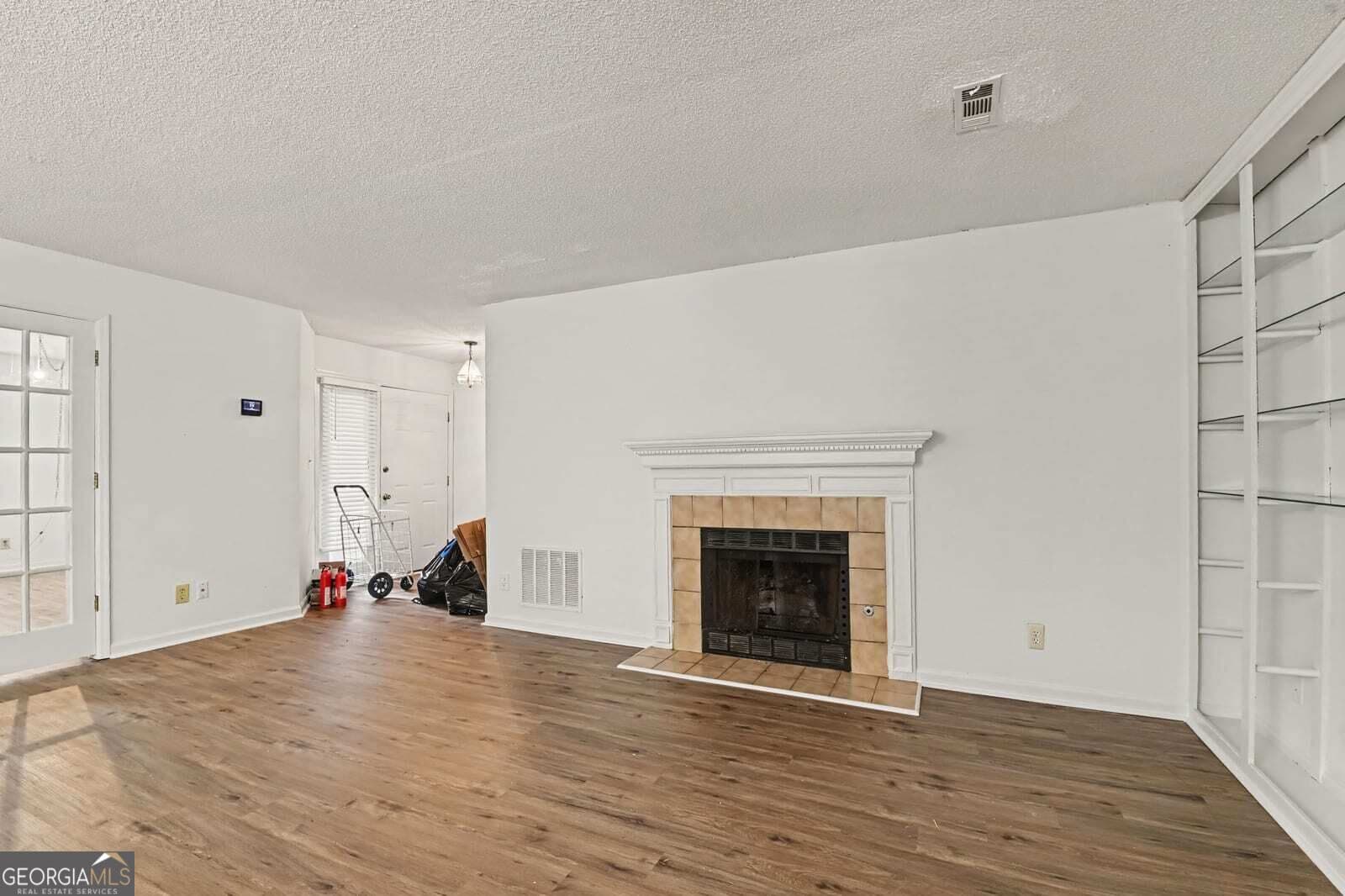 3 bedroom, 2 bathroom, 1,650 sq ft condominium for sale at 105 Garden Court, Atlanta, GA 30328 — photo 10