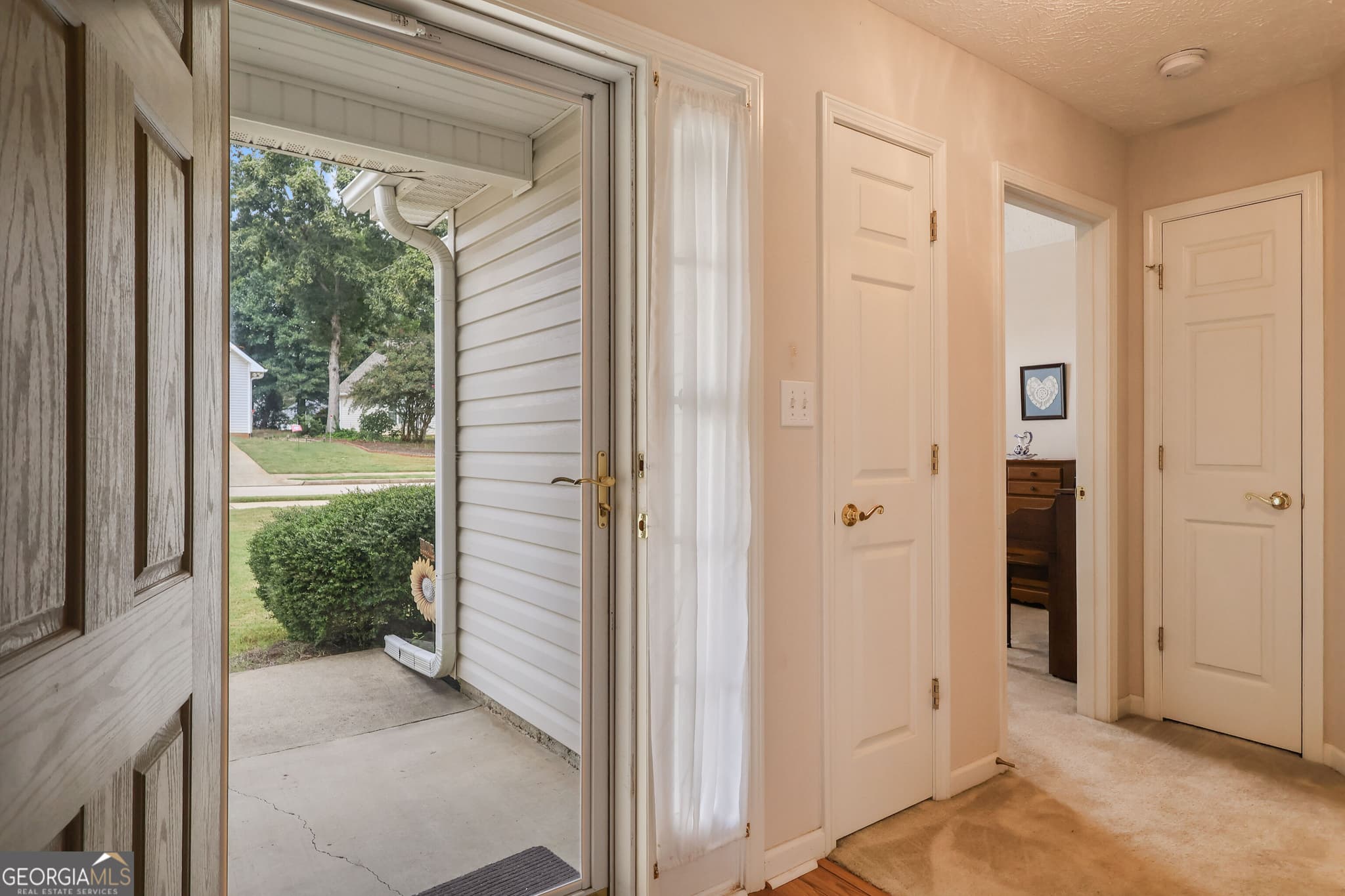 3 bedroom, 2 bathroom, 1,442 sq ft single family residence for sale at 1126 Strath Clyde Way, Mcdonough, GA 30253 — photo 2