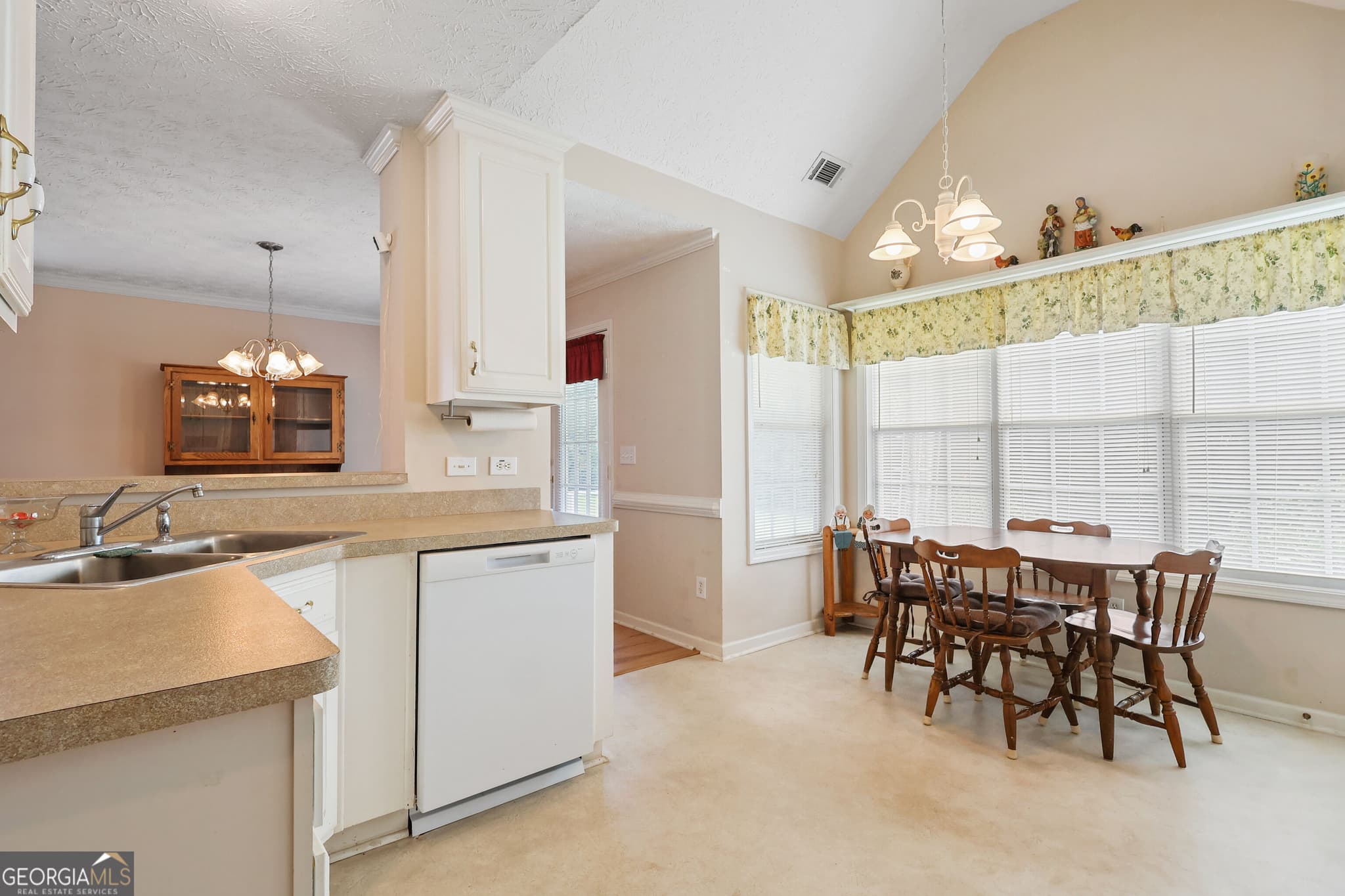 3 bedroom, 2 bathroom, 1,442 sq ft single family residence for sale at 1126 Strath Clyde Way, Mcdonough, GA 30253 — photo 9