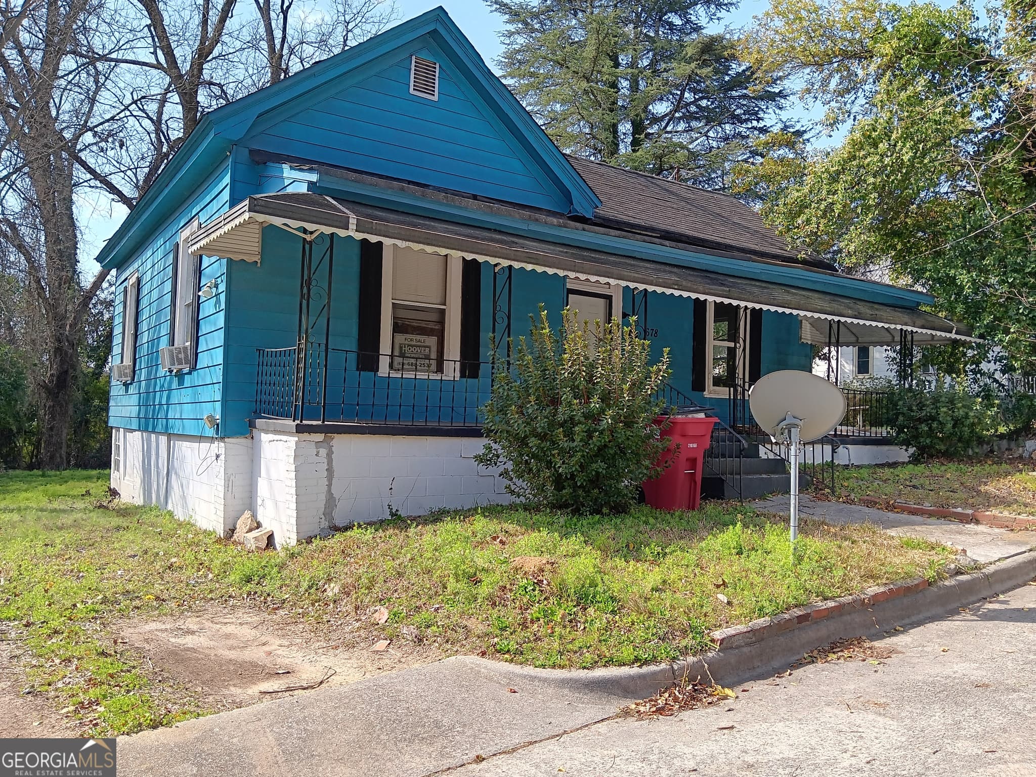 2 bedroom, 1 bathroom, 1,152 sq ft single family residence for sale at 678 Dixie Avenue, Macon, GA 31206